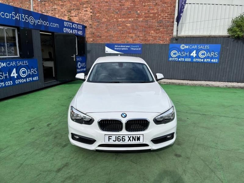 BMW 1 SERIES