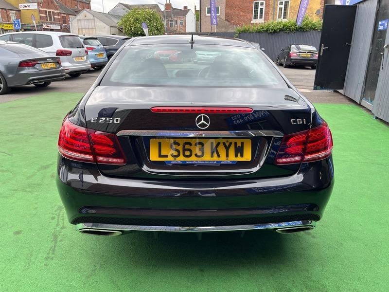 MERCEDES-BENZ E CLASS