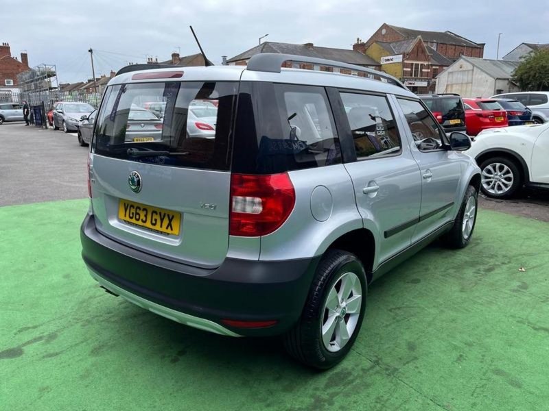 SKODA YETI