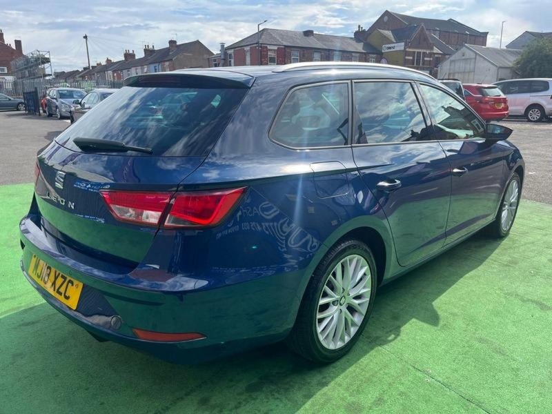 SEAT LEON