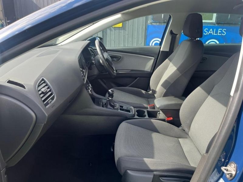 SEAT LEON