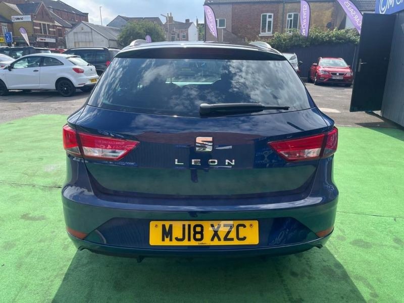 SEAT LEON